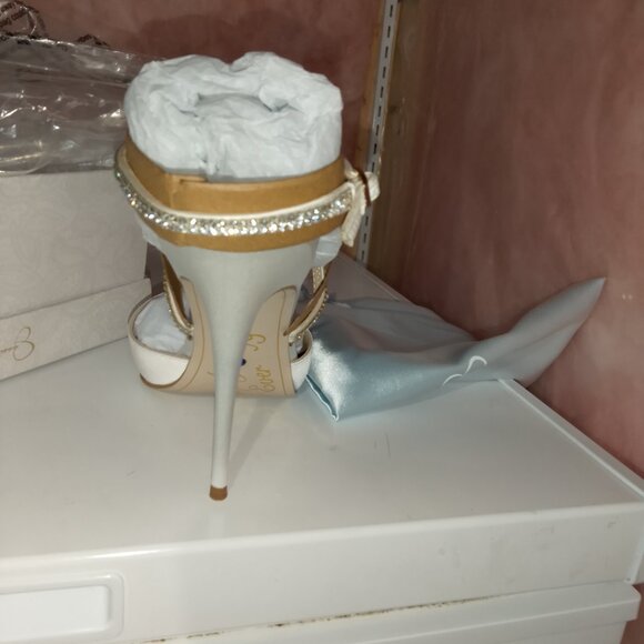 Jessica Simpson wedding heels - Picture 4 of 11